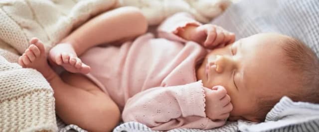 Śmierć łóżeczkowa do kiedy? Kluczowe informacje o ryzyku SIDS Śmierć łóżeczkowa do kiedy? Kluczowe informacje o ryzyku SIDS